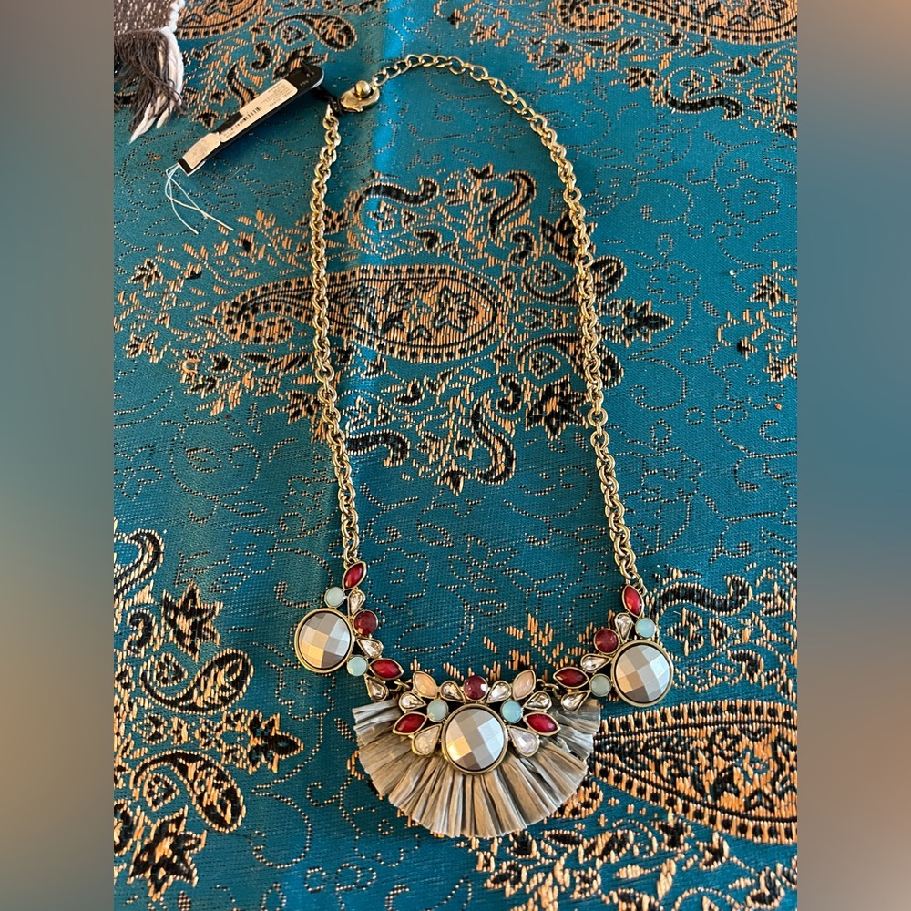 Elegant Gold Statement Necklace NWT